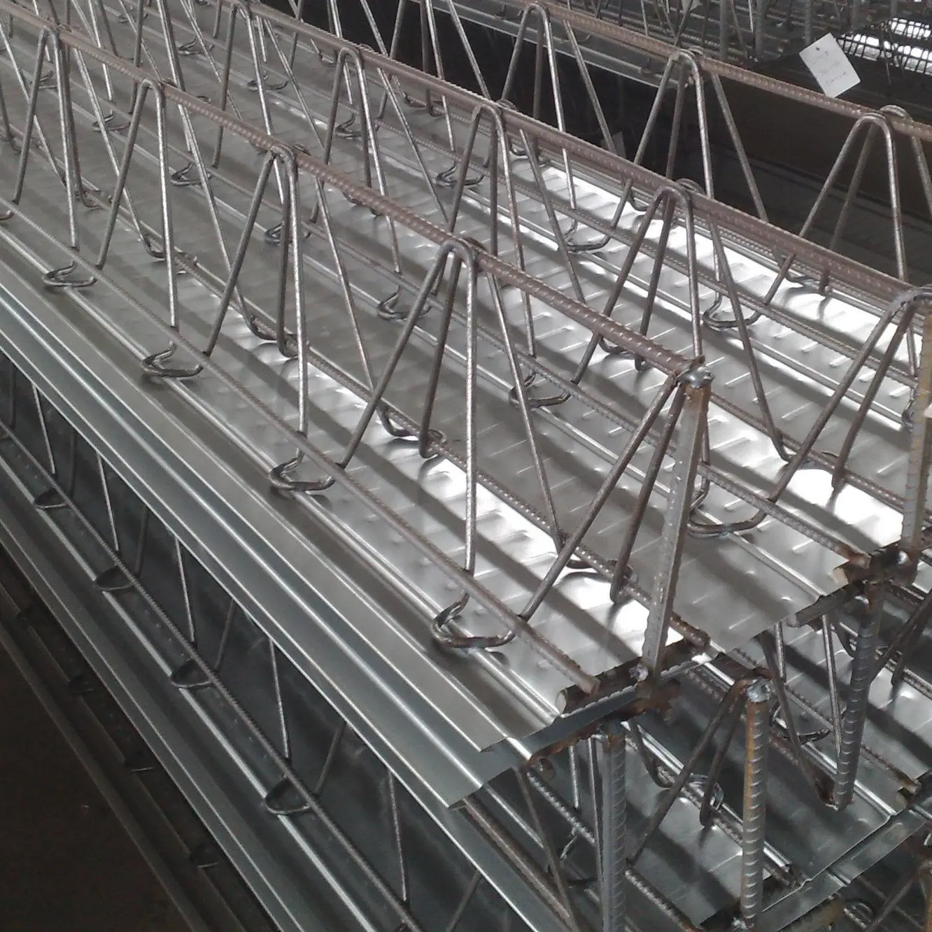 steel truss floor slab (1).jpg