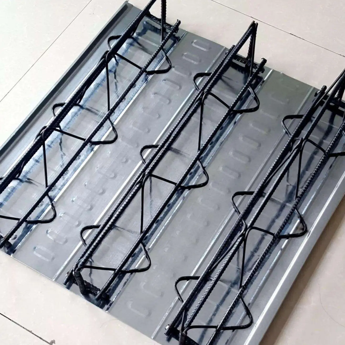 Modern Design Steel Truss Floor Slab Convenient Detachable Strong Carrying Capacity Workshop Office Steel Structure Buildings