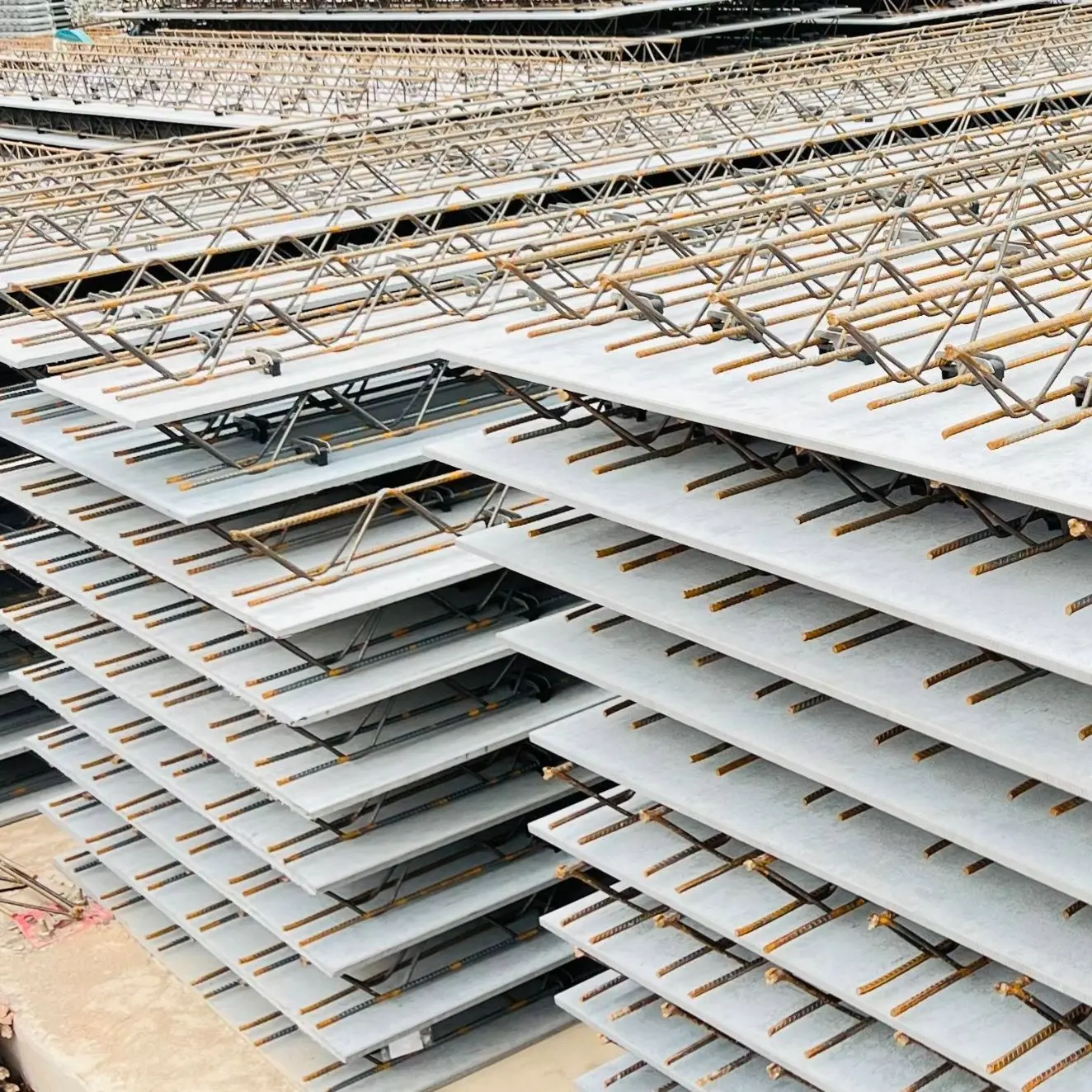 steel truss floor slab (1).jpg
