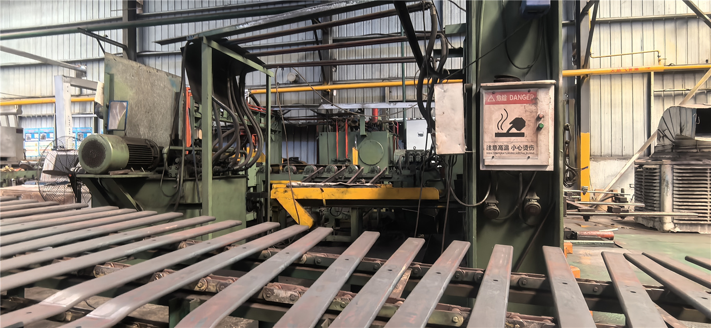 Checkered steel plate (2)