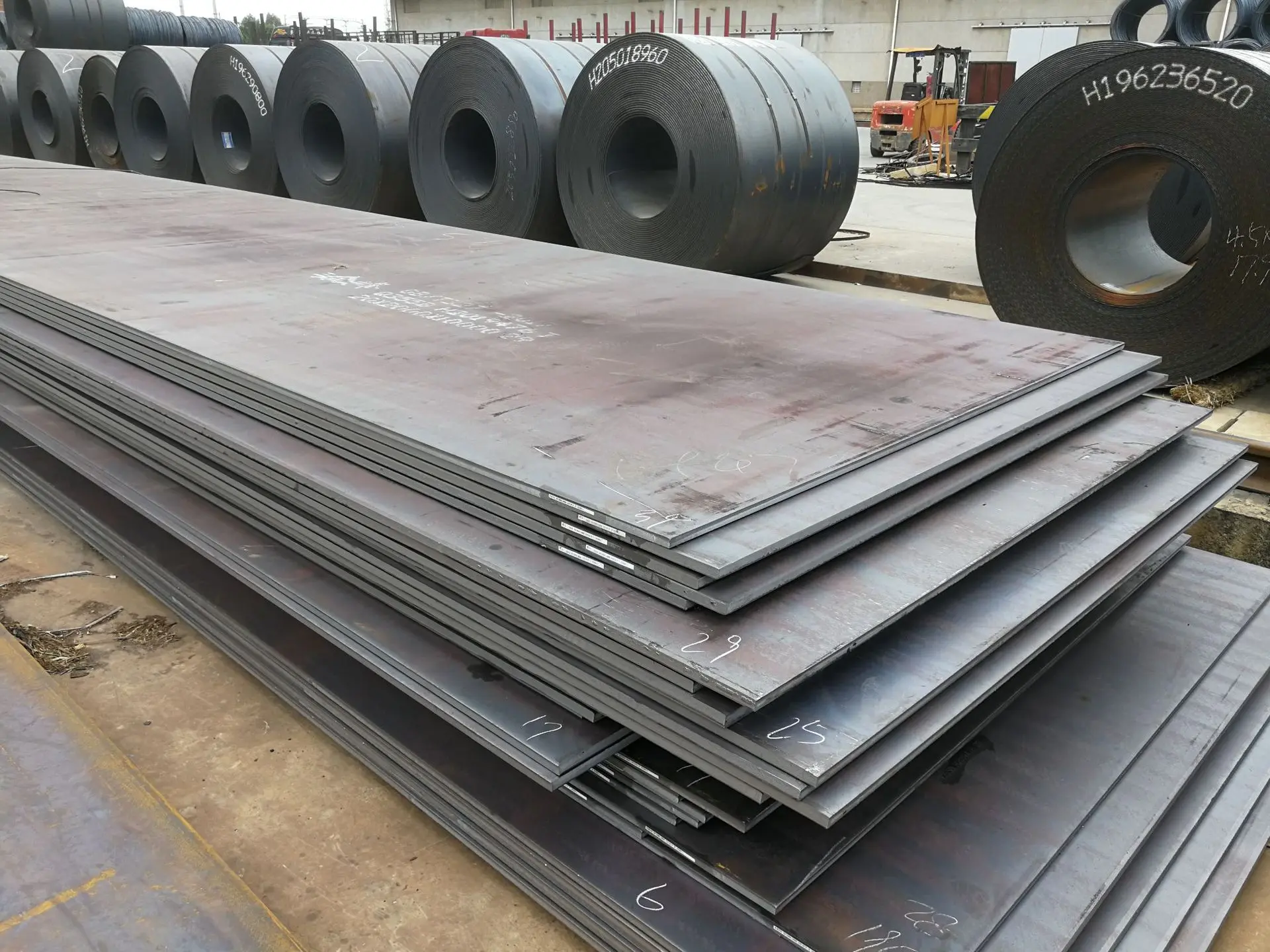 Hot rolled steel plate (2).jpg